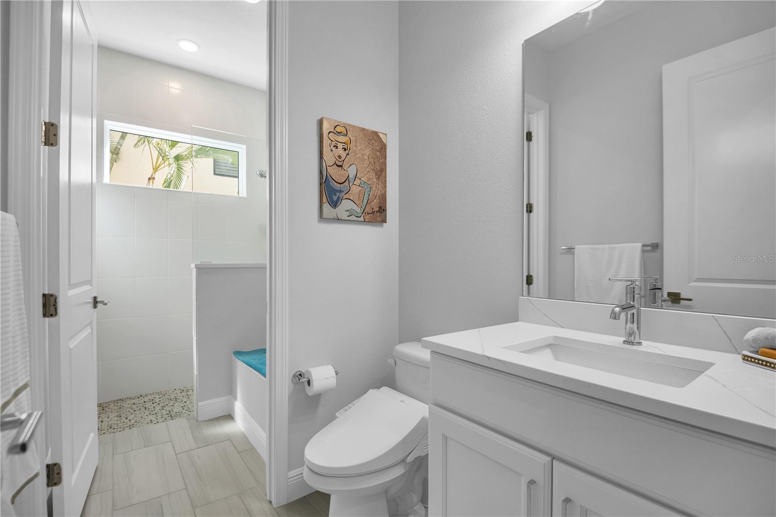 Image 22 of 53 For 5215 Title Row Drive