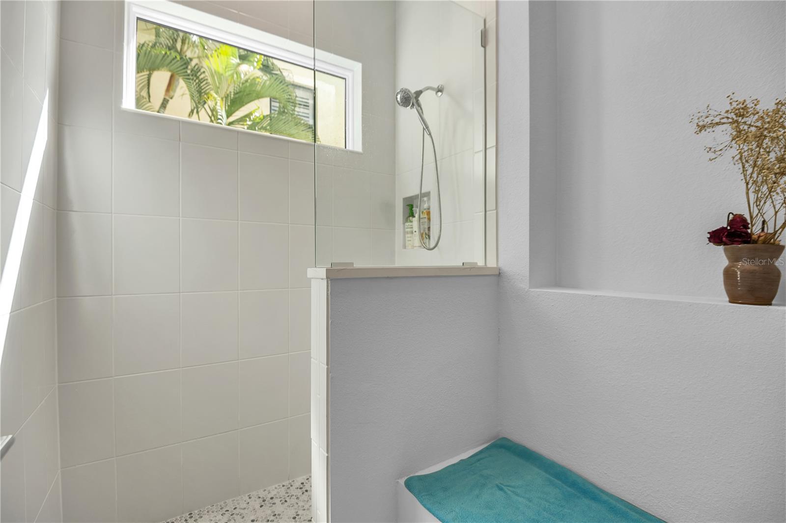 Image 23 of 53 For 5215 Title Row Drive