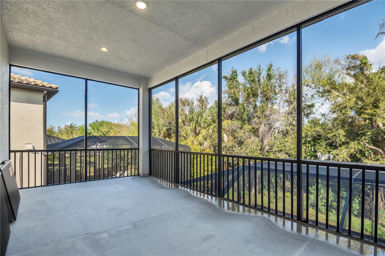 Image 47 of 53 For 5215 Title Row Drive