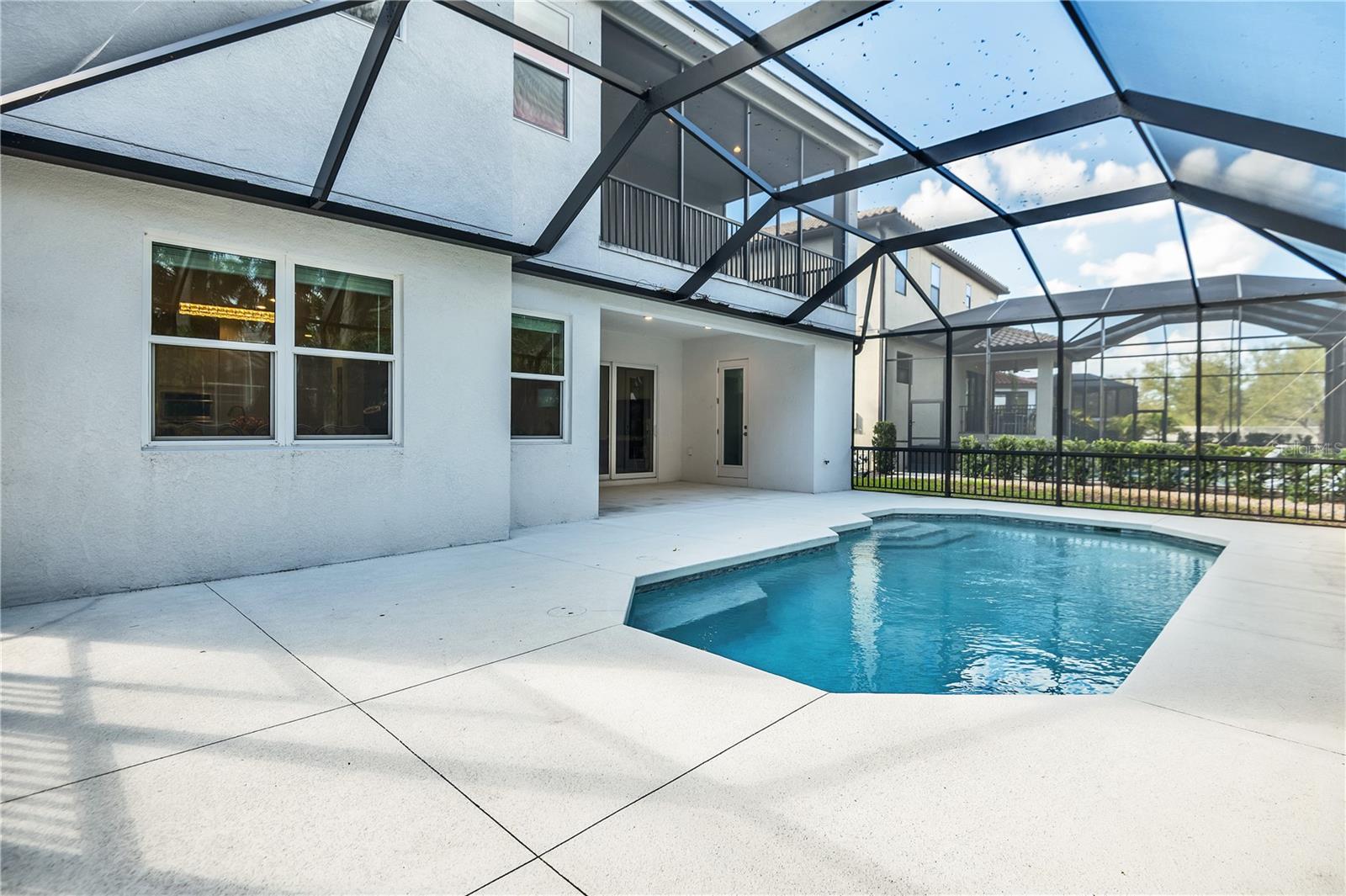 Image 52 of 53 For 5215 Title Row Drive