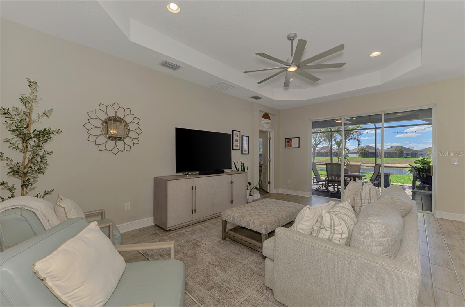 Image 19 of 91 For 1337 Thornbury Drive