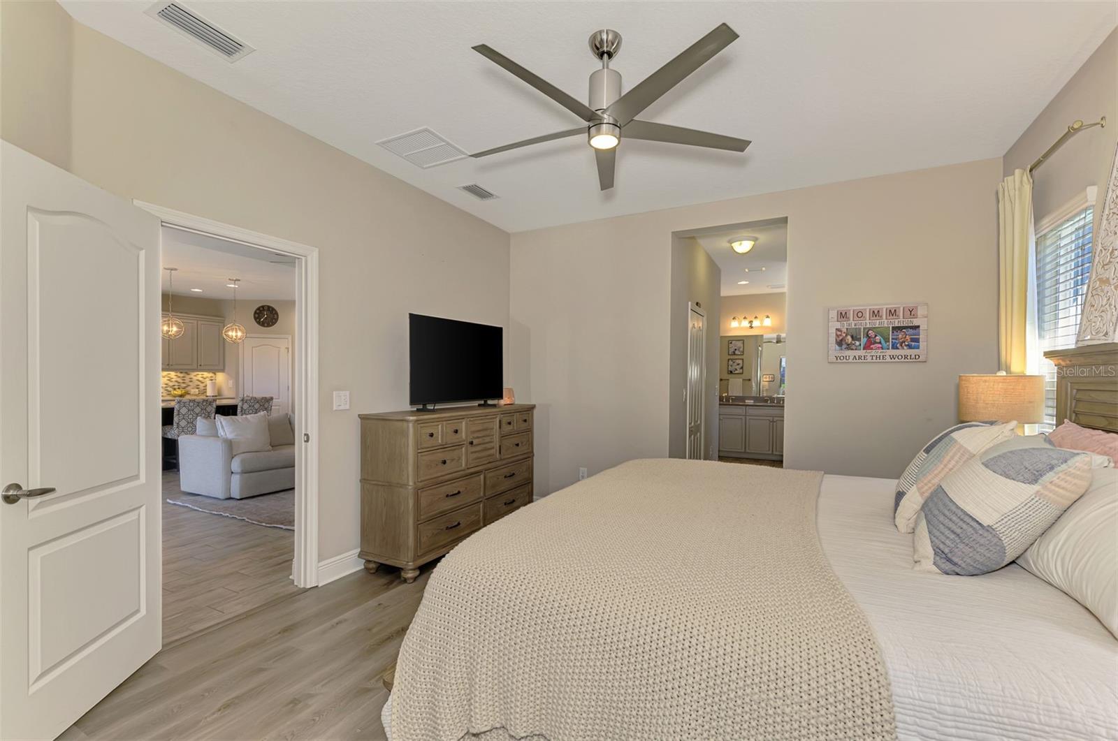 Image 41 of 91 For 1337 Thornbury Drive