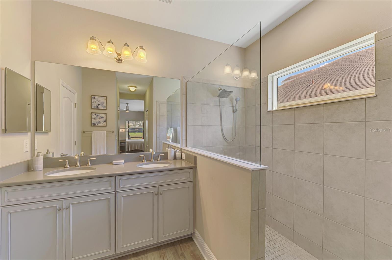 Image 42 of 91 For 1337 Thornbury Drive