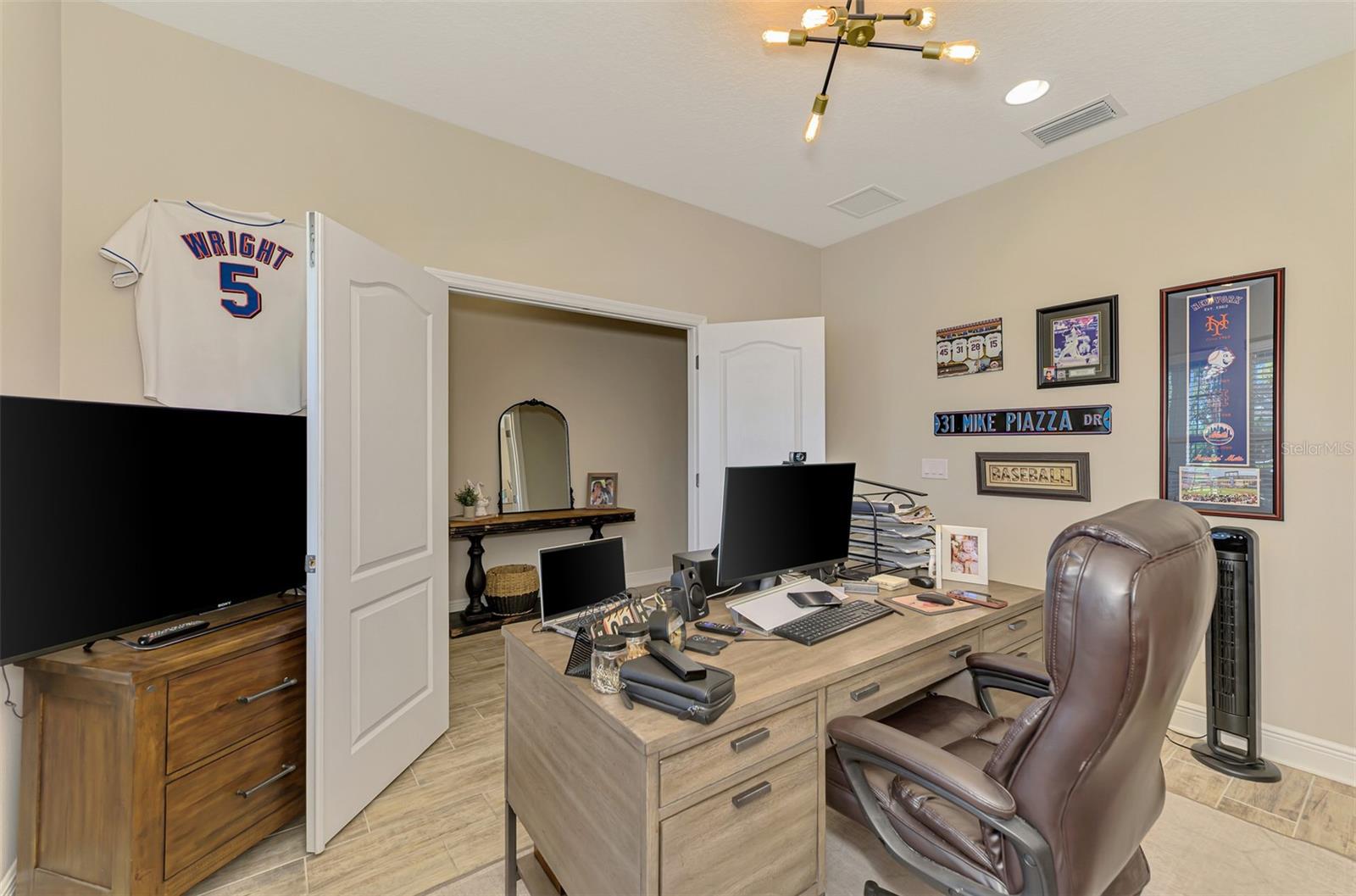 Image 45 of 91 For 1337 Thornbury Drive