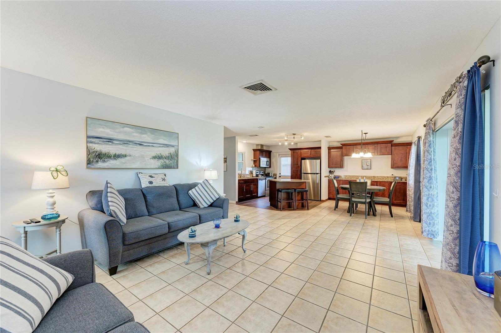 Image 12 of 36 For 3311 Fuller Street 104