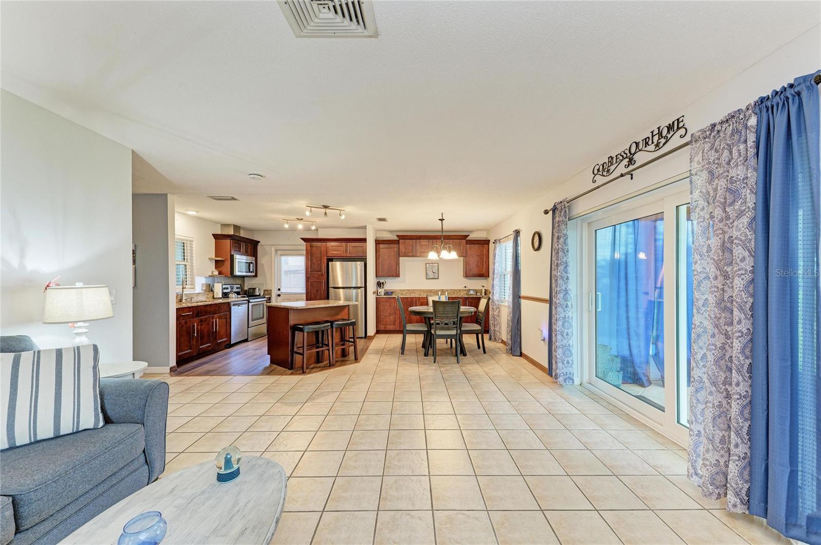 Image 14 of 36 For 3311 Fuller Street 104