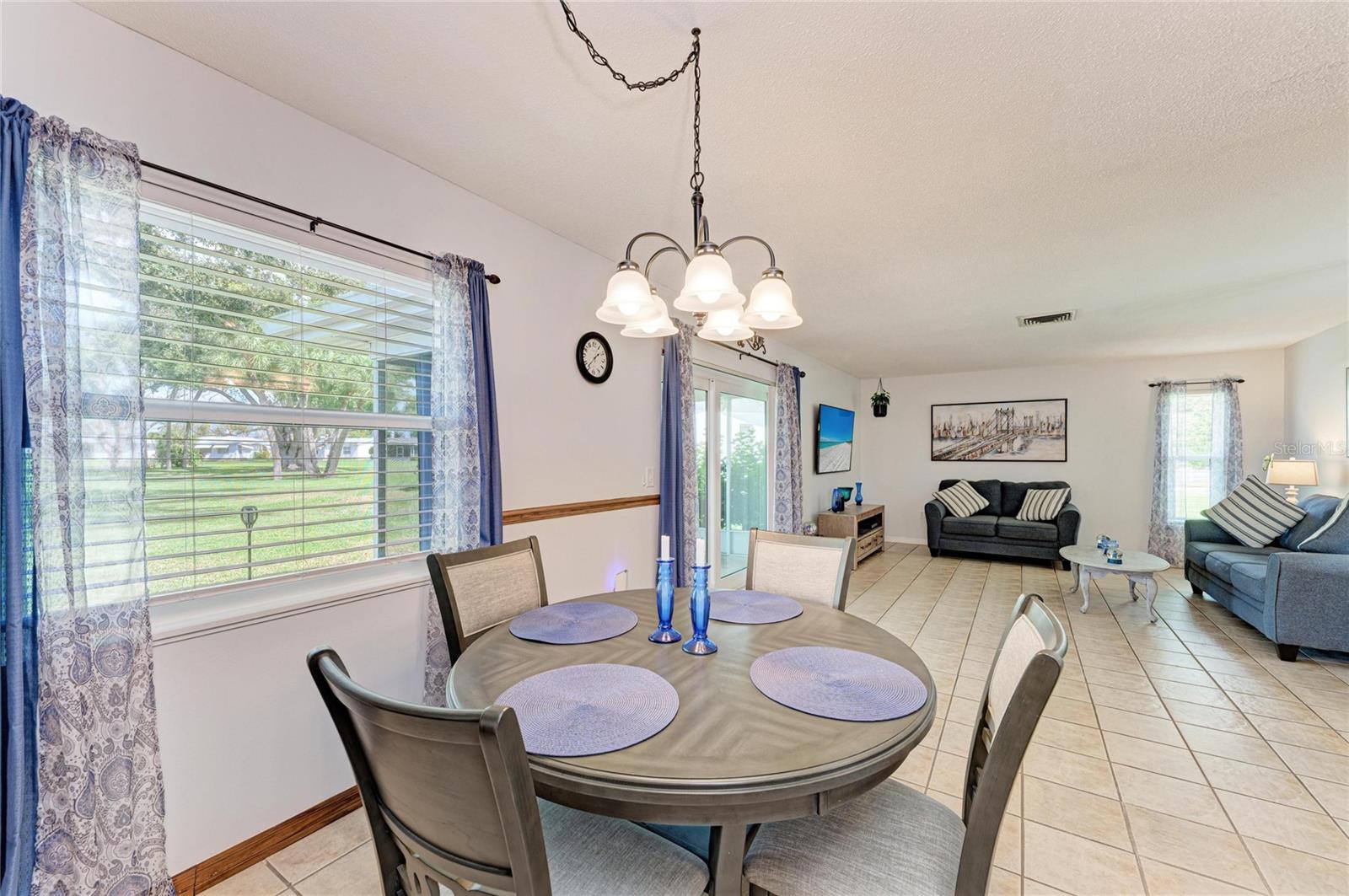 Image 16 of 36 For 3311 Fuller Street 104