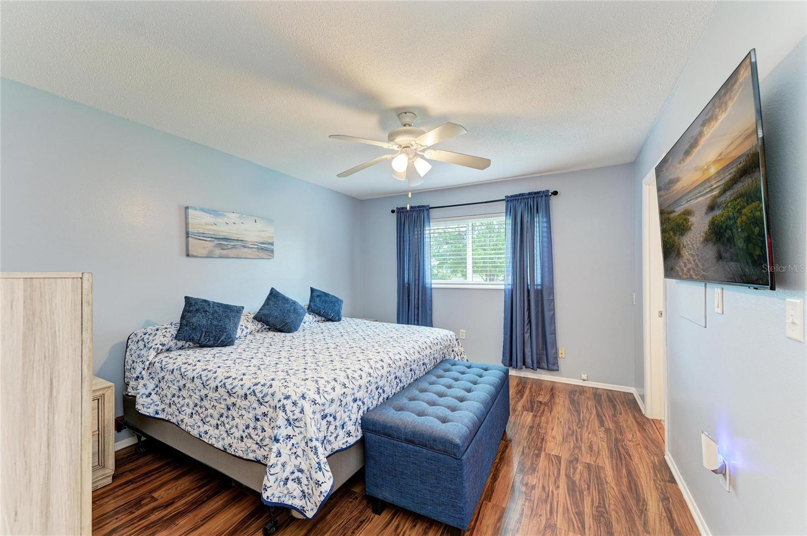 Image 18 of 36 For 3311 Fuller Street 104