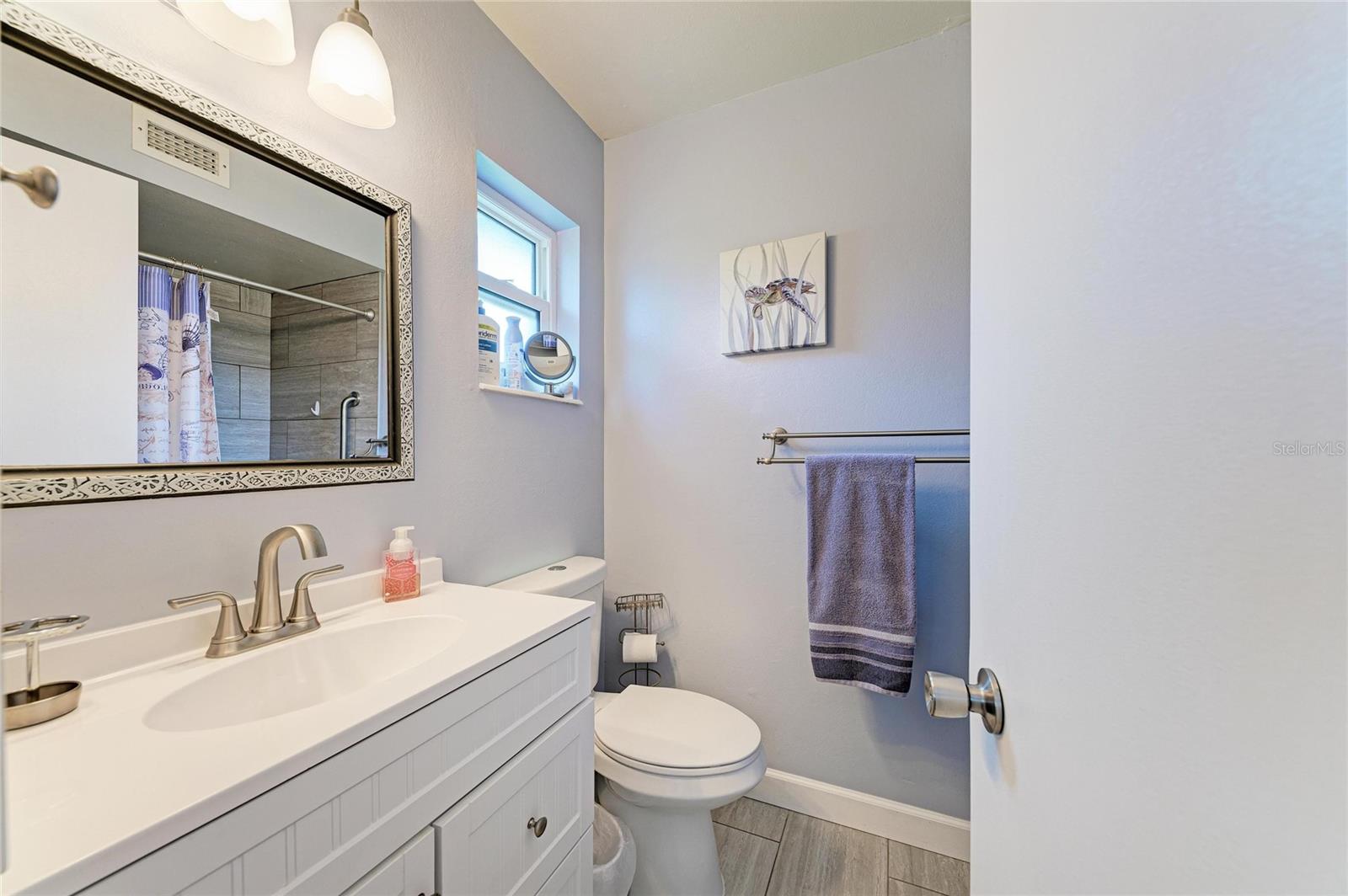 Image 21 of 36 For 3311 Fuller Street 104