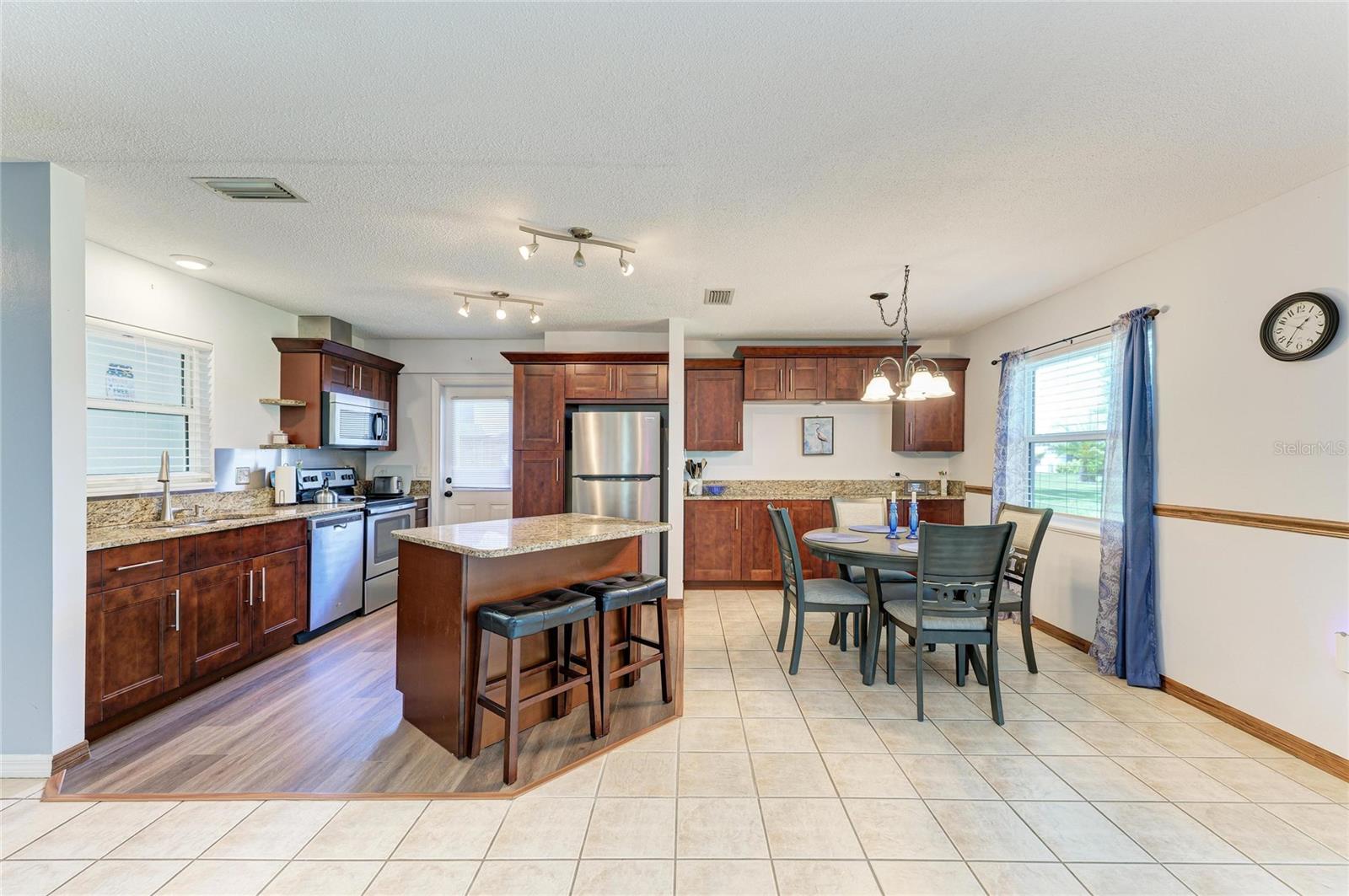 Image 4 of 36 For 3311 Fuller Street 104