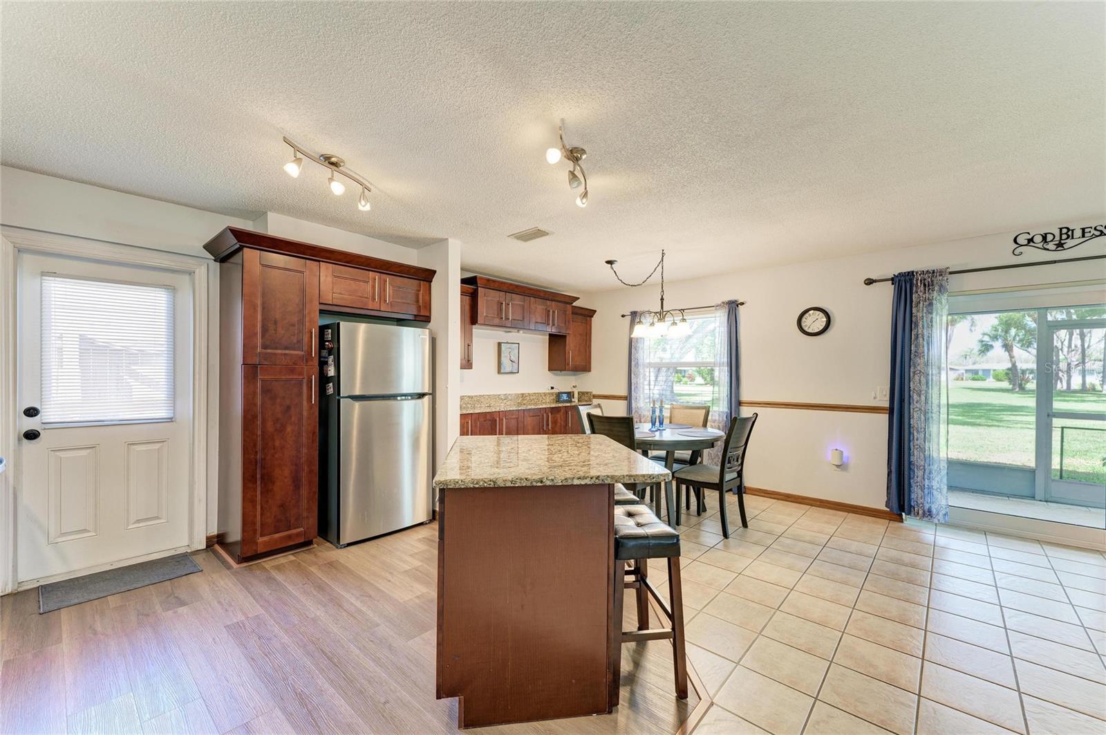 Image 6 of 36 For 3311 Fuller Street 104