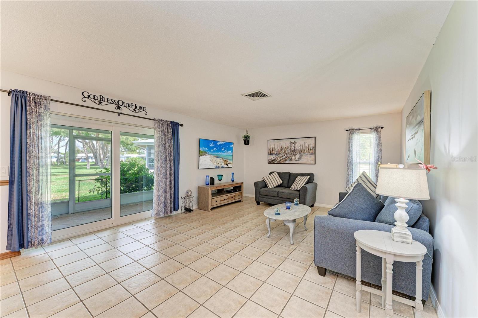 Image 9 of 36 For 3311 Fuller Street 104