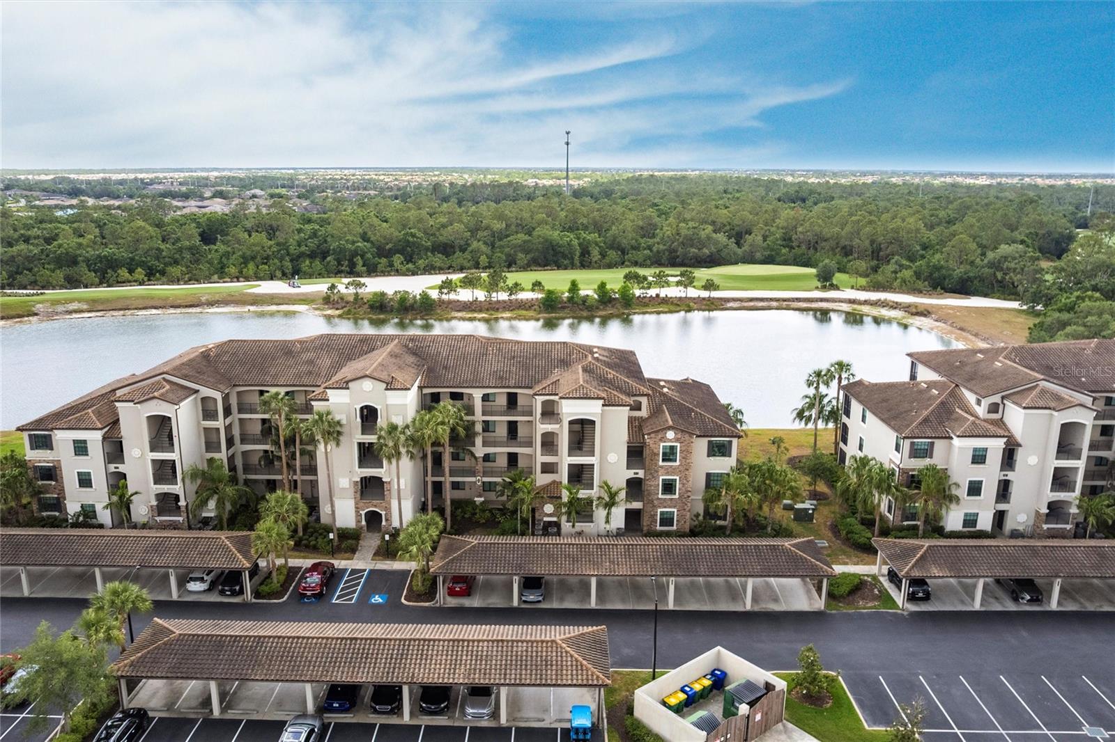 Image 28 of 38 For 16804 Vardon Terrace 307