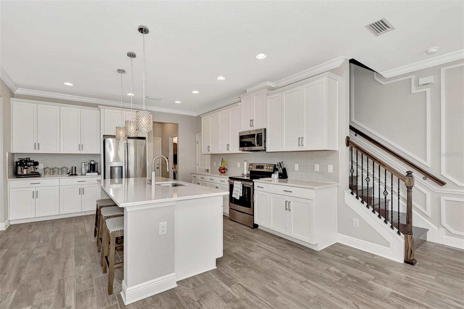 Image 8 of 48 For 5167 78th St Circle E