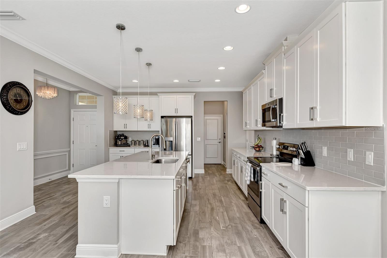 Image 9 of 48 For 5167 78th St Circle E