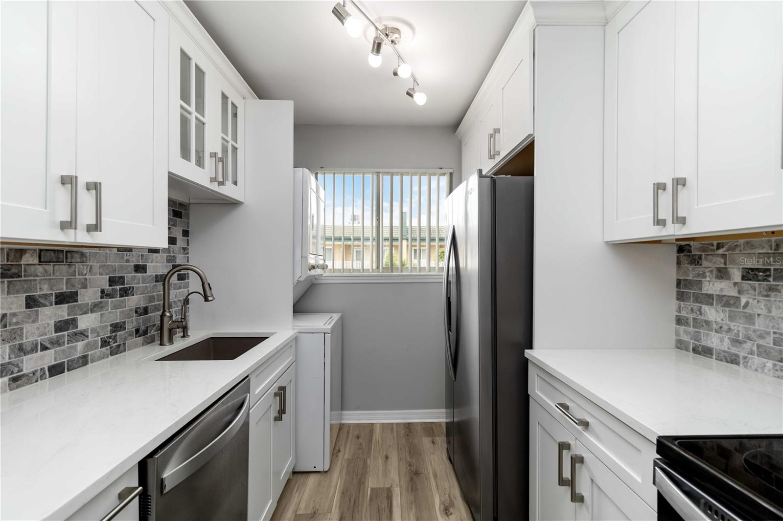 Image 15 of 65 For 150 Harborside Avenue 307