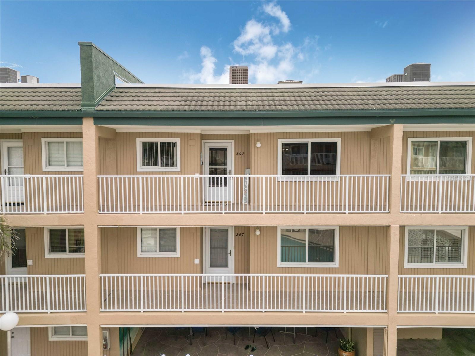 Image 3 of 65 For 150 Harborside Avenue 307