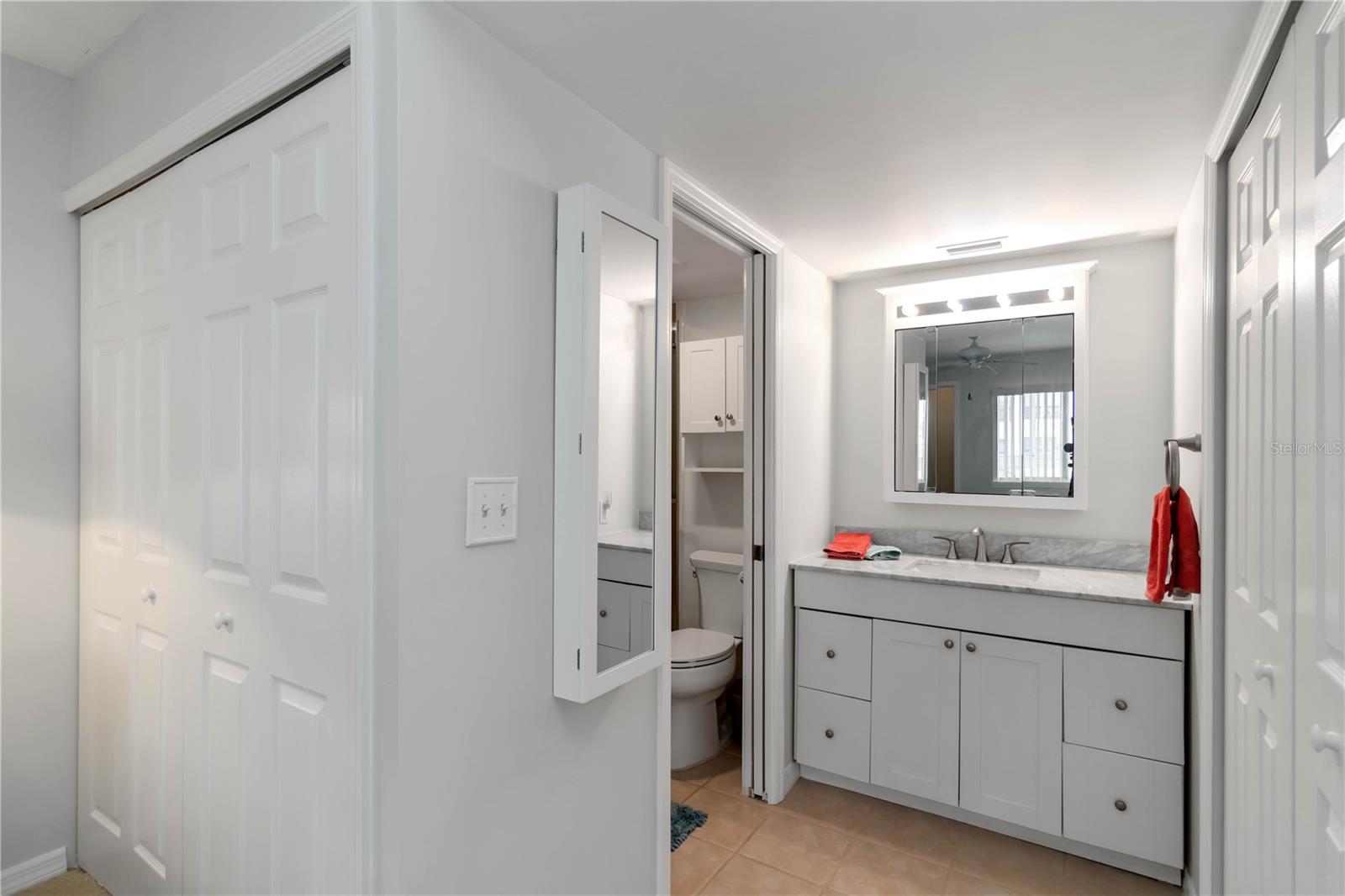 Image 33 of 65 For 150 Harborside Avenue 307