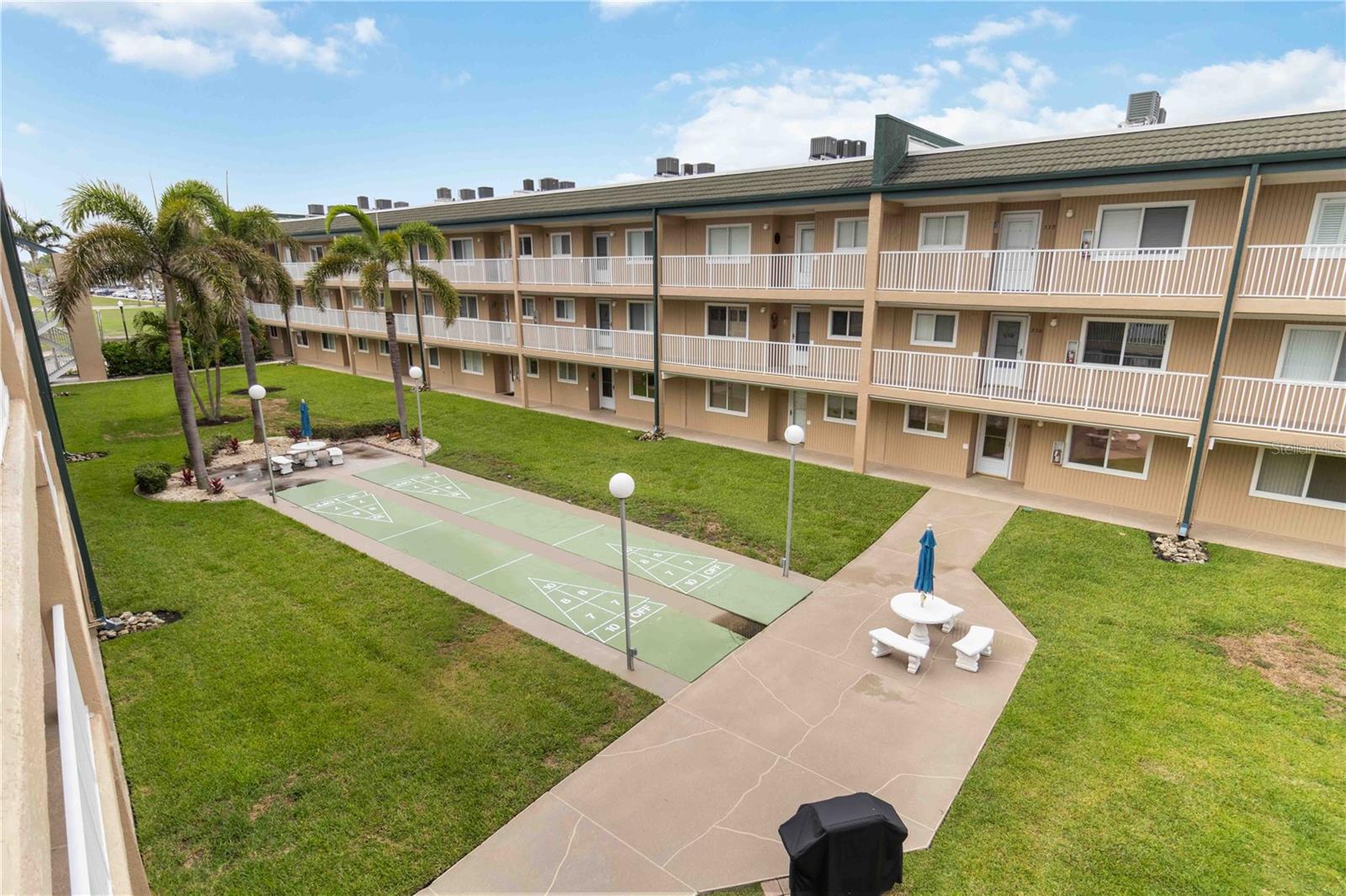 Image 42 of 65 For 150 Harborside Avenue 307