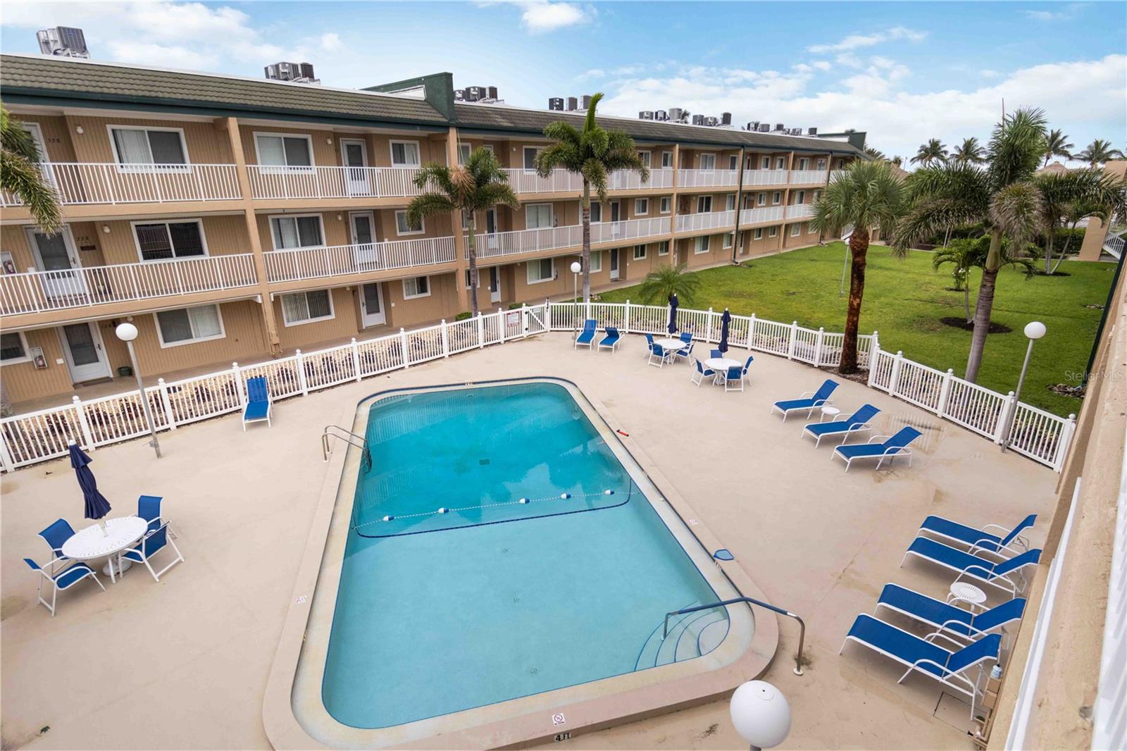 Image 43 of 65 For 150 Harborside Avenue 307