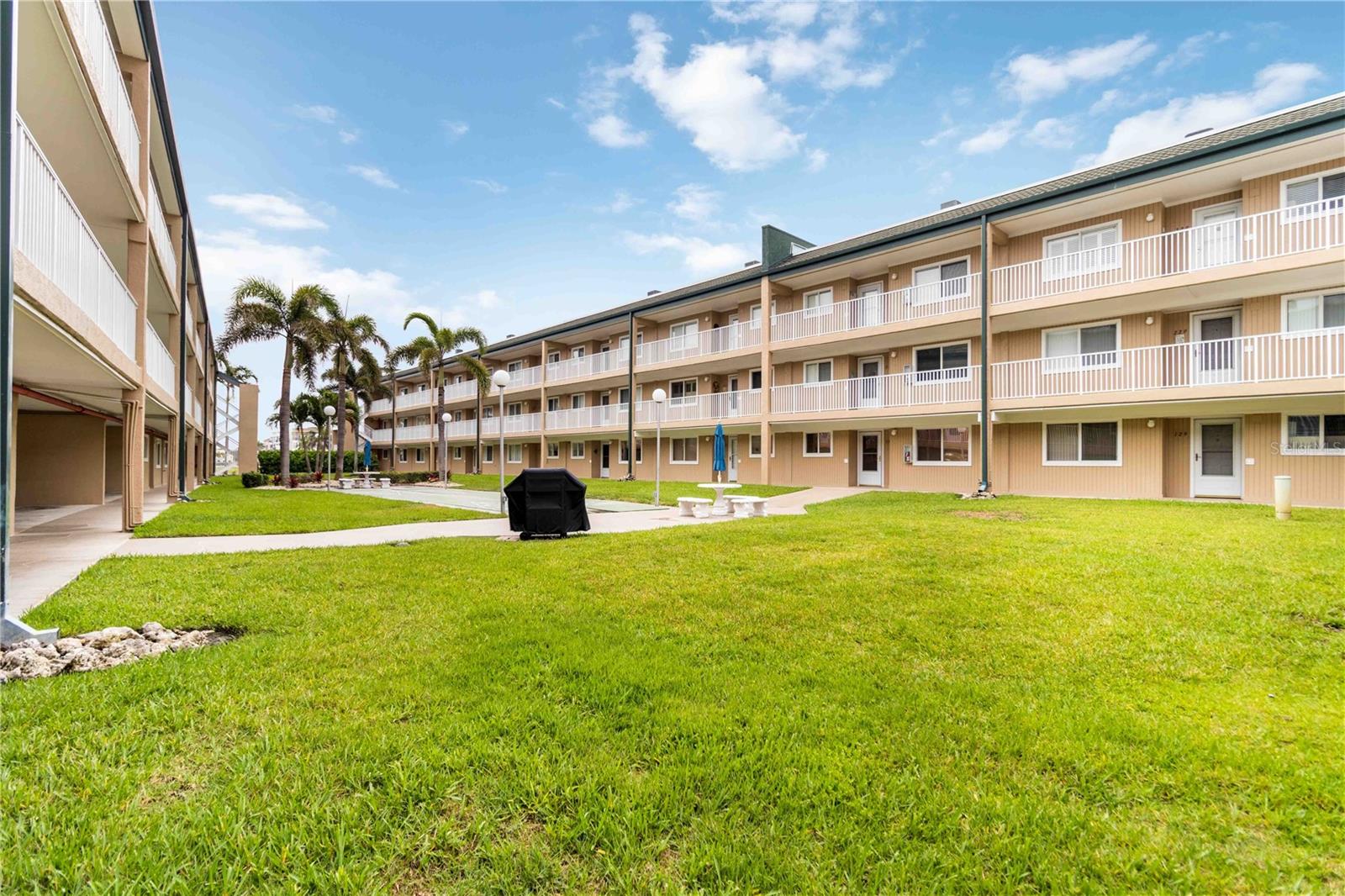 Image 44 of 65 For 150 Harborside Avenue 307