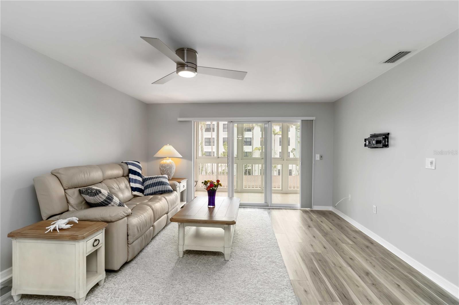 Image 9 of 65 For 150 Harborside Avenue 307