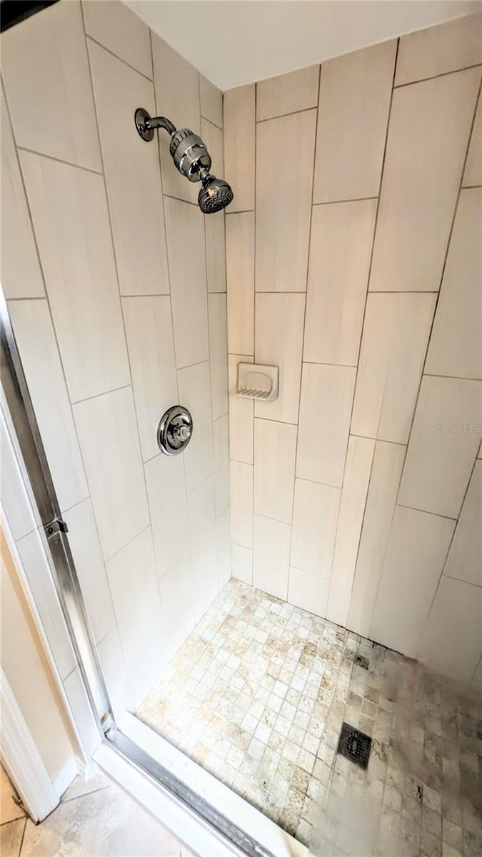 Image 18 of 32 For 7805 Pine Trace Drive 18