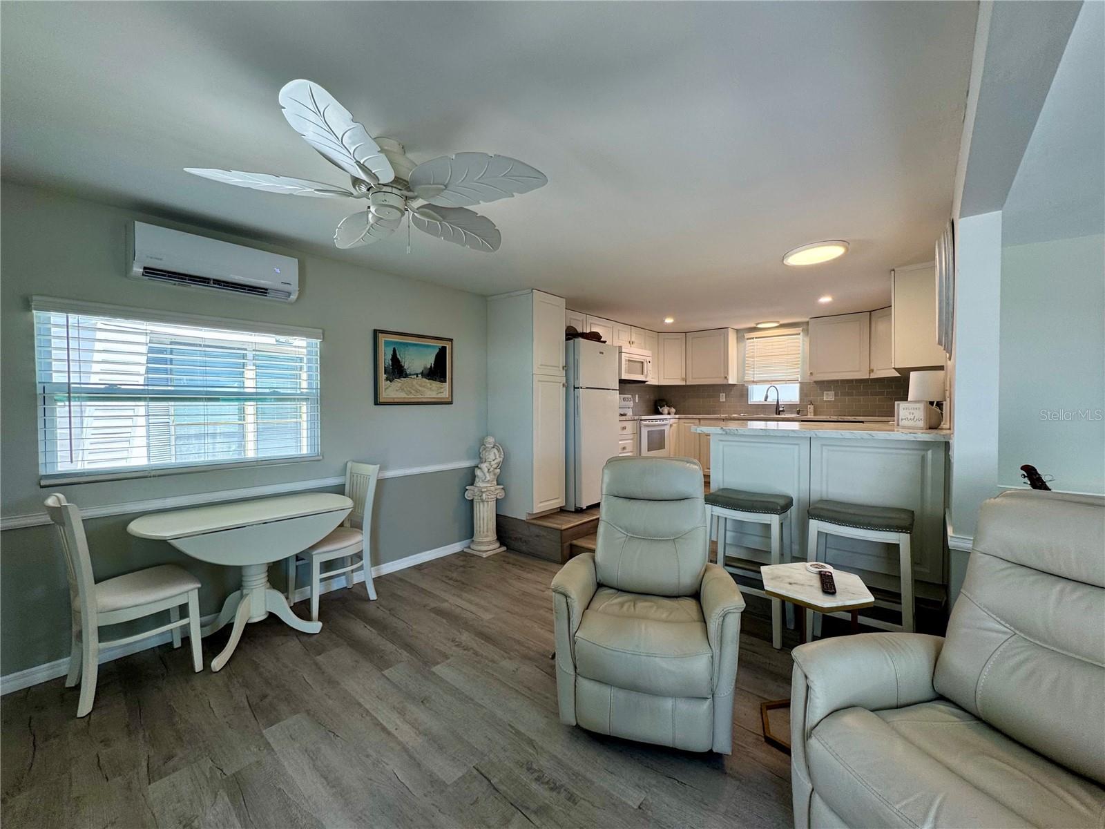 Image 13 of 39 For 15010 113th Avenue N 47