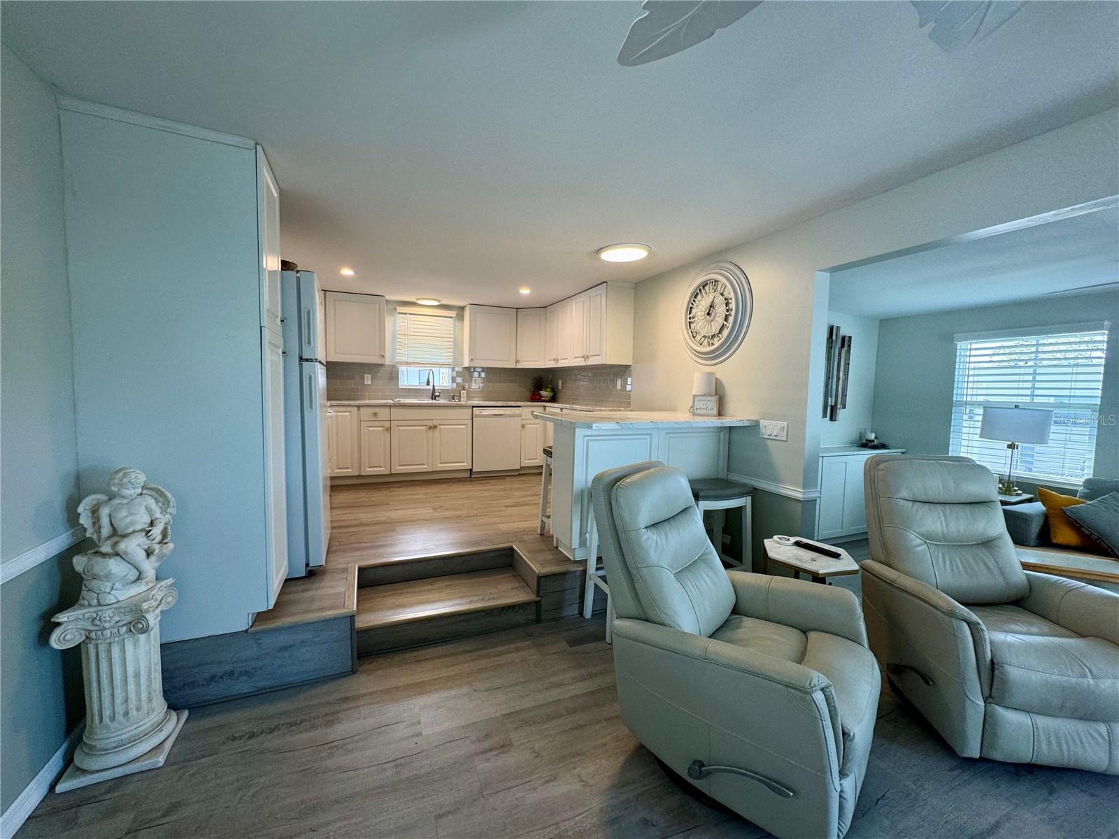 Image 15 of 39 For 15010 113th Avenue N 47