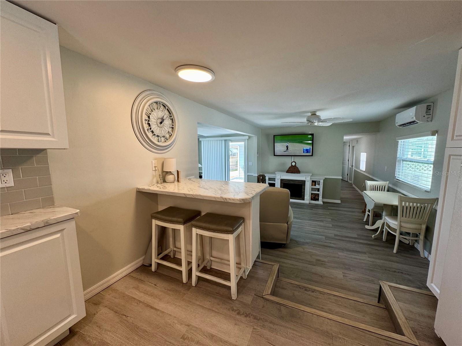 Image 19 of 39 For 15010 113th Avenue N 47