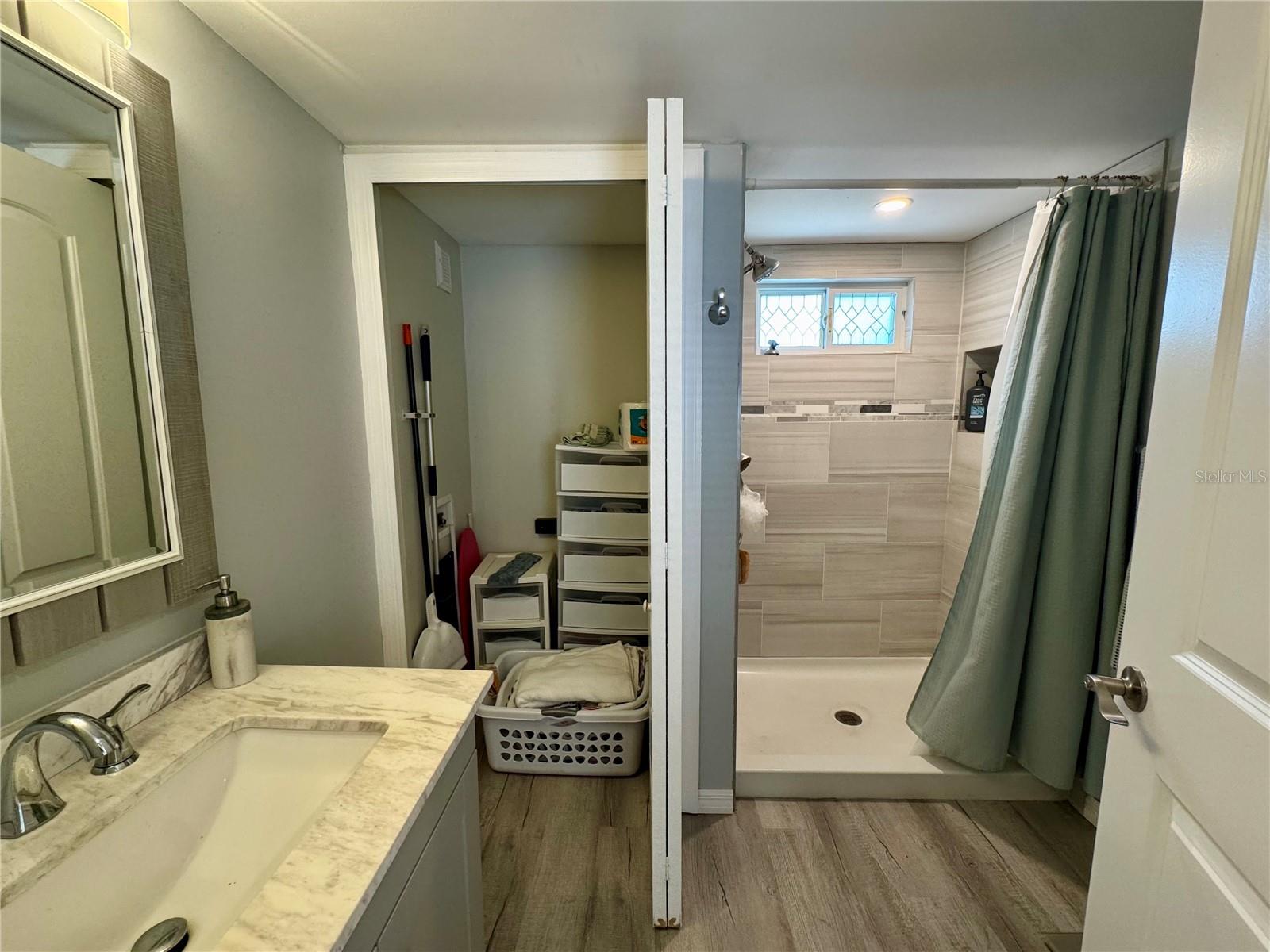 Image 23 of 39 For 15010 113th Avenue N 47