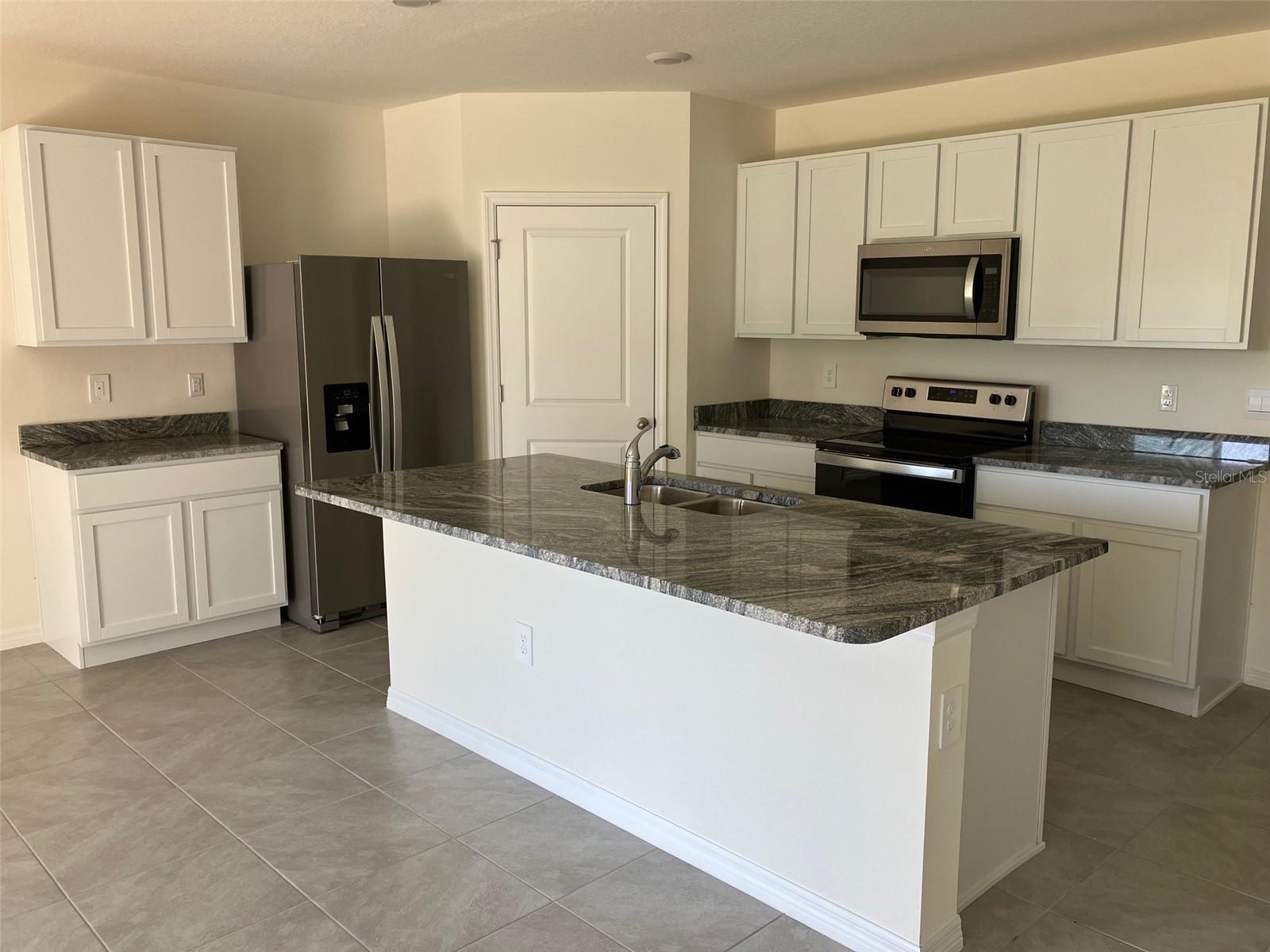 Image 17 of 22 For 5633 Soft Skies Drive