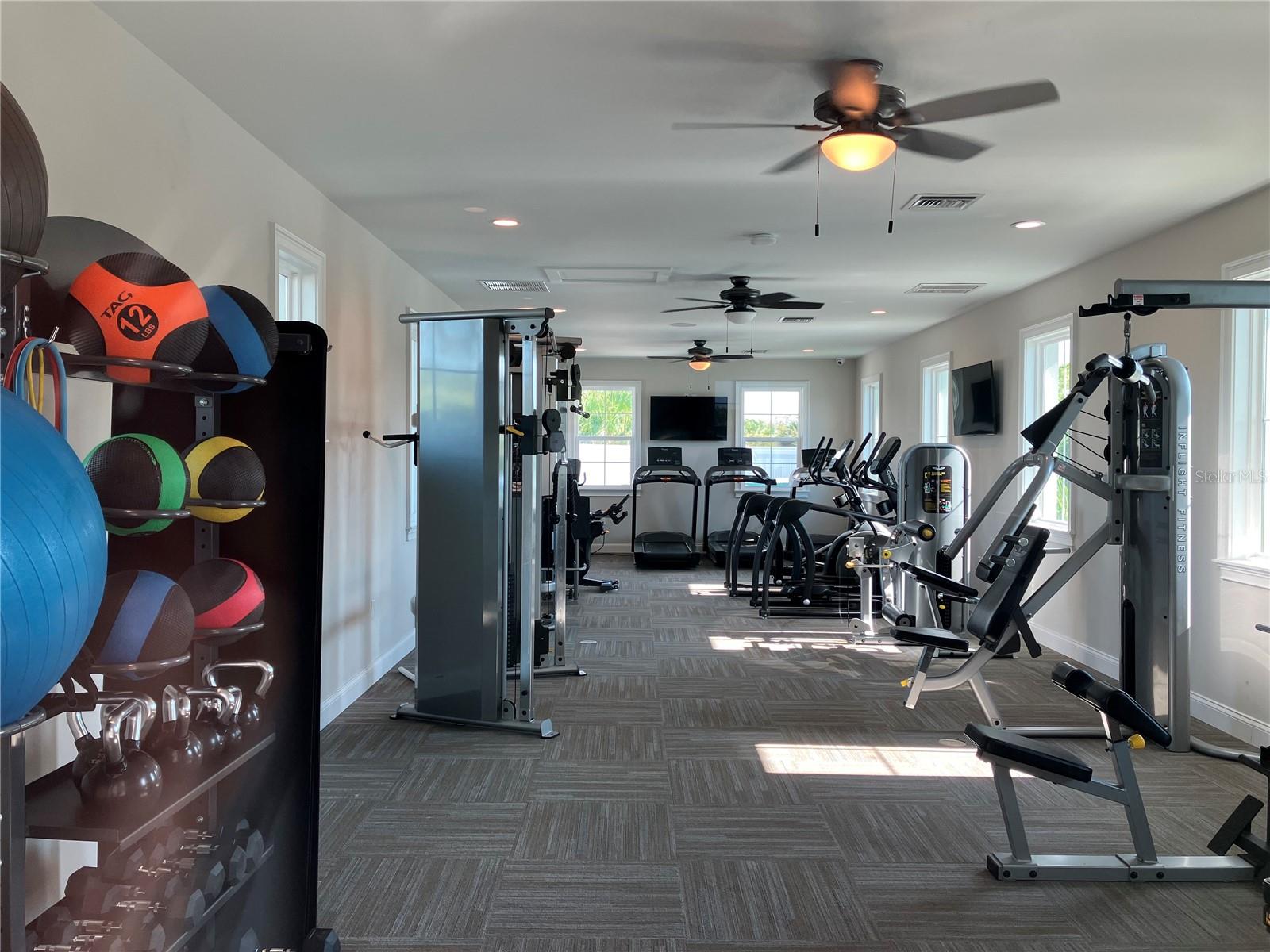 Image 19 of 22 For 5633 Soft Skies Drive