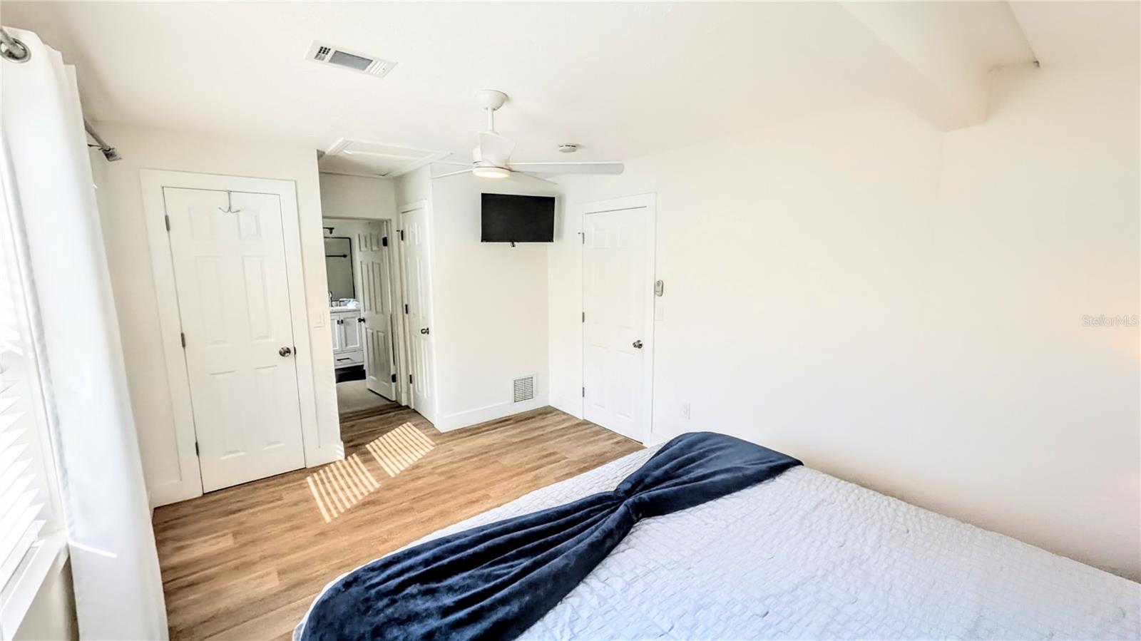 Image 17 of 37 For 4515 Spahn Street