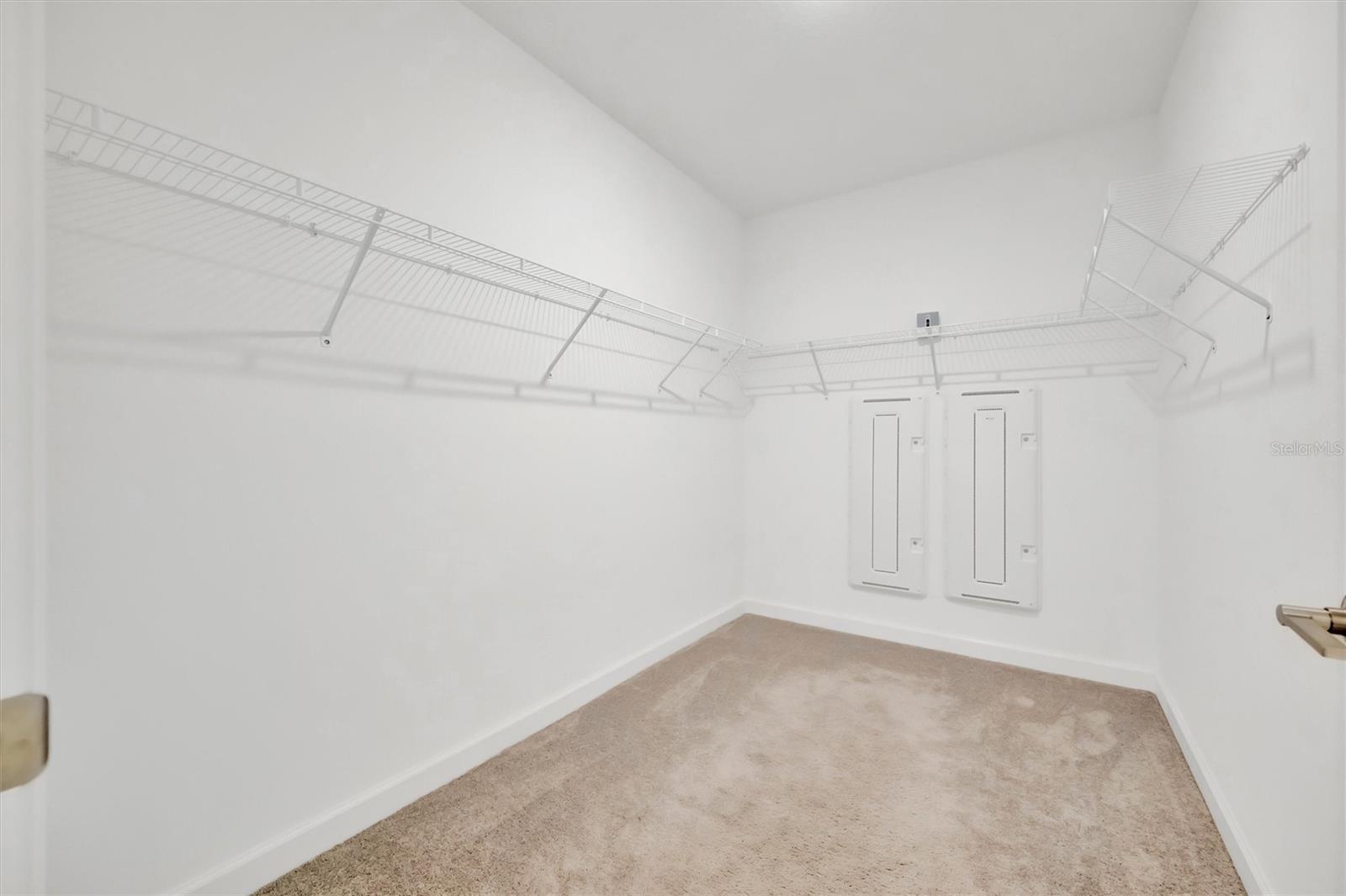 Image 26 of 43 For 17436 Holly Well Avenue