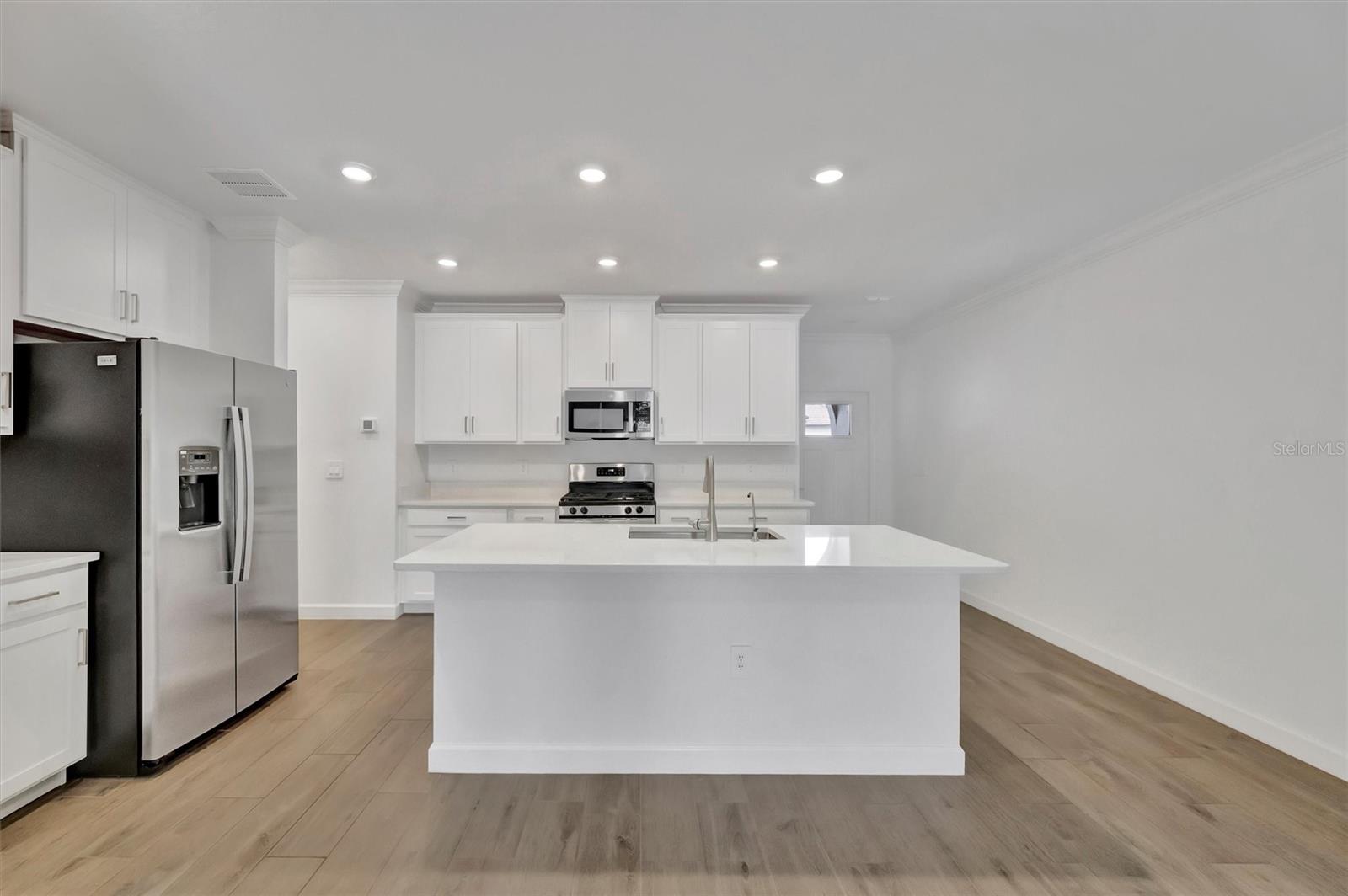 Image 9 of 43 For 17436 Holly Well Avenue