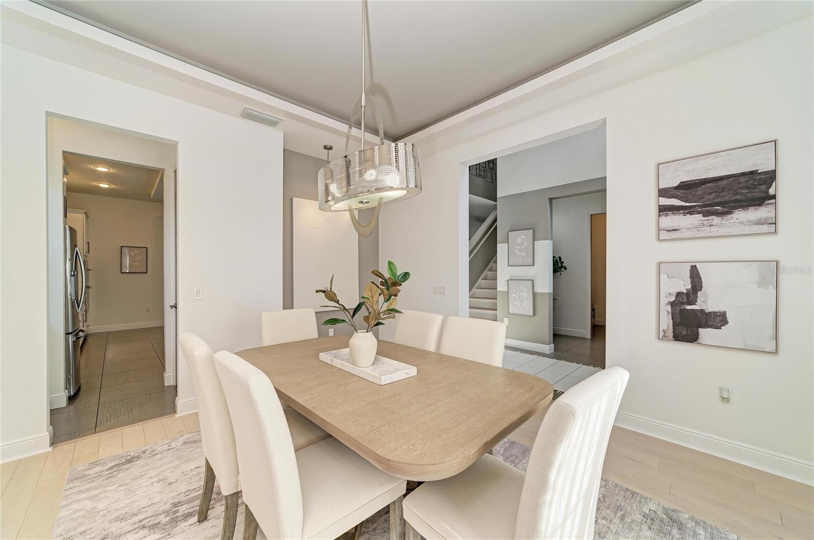 Image 14 of 94 For 826 Honeyflower Loop