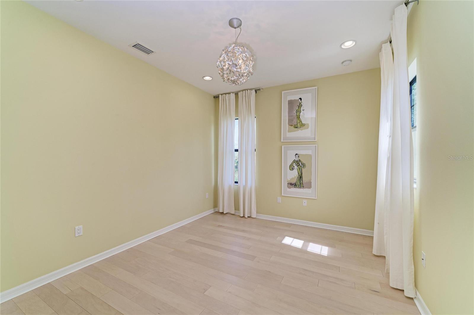 Image 45 of 94 For 826 Honeyflower Loop