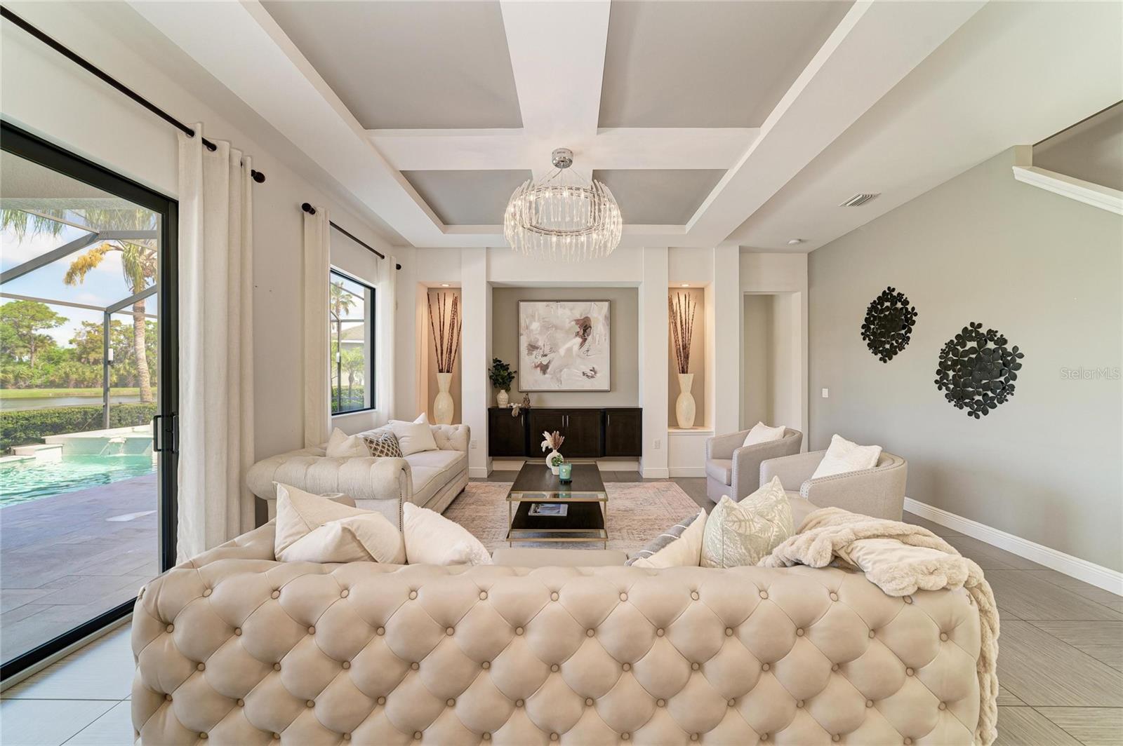 Image 5 of 94 For 826 Honeyflower Loop