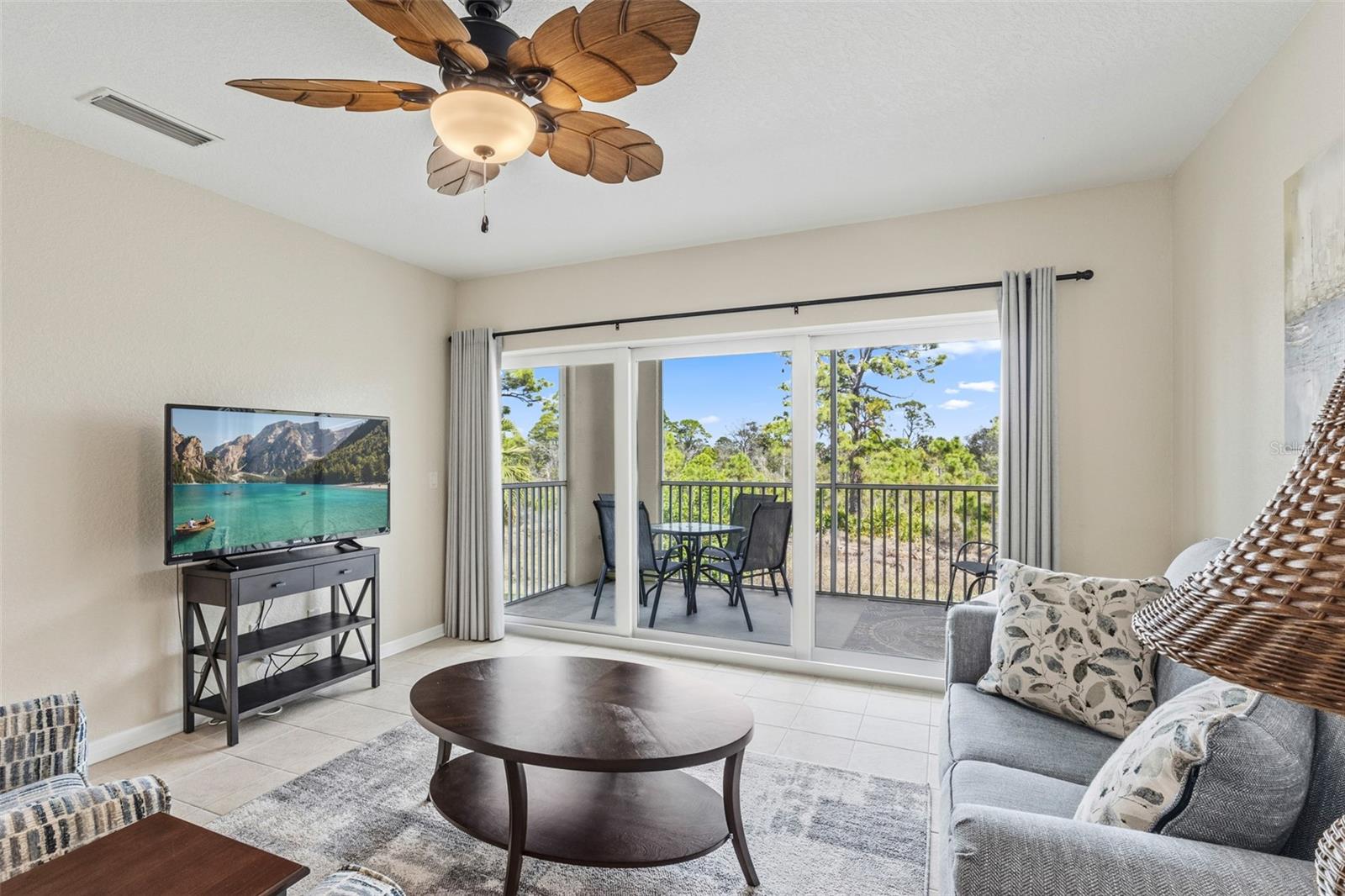 Image 20 of 63 For 8407 Placida Road 202