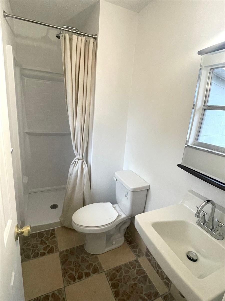 Image 7 of 17 For 3215 Bunche Street