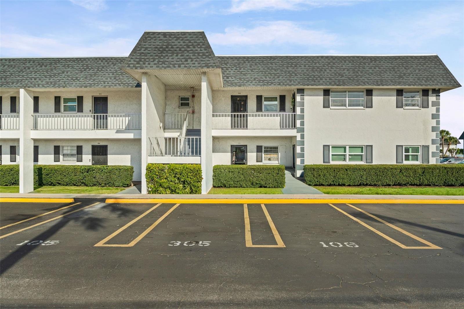 Image 14 of 21 For 4705 5th Street W 305