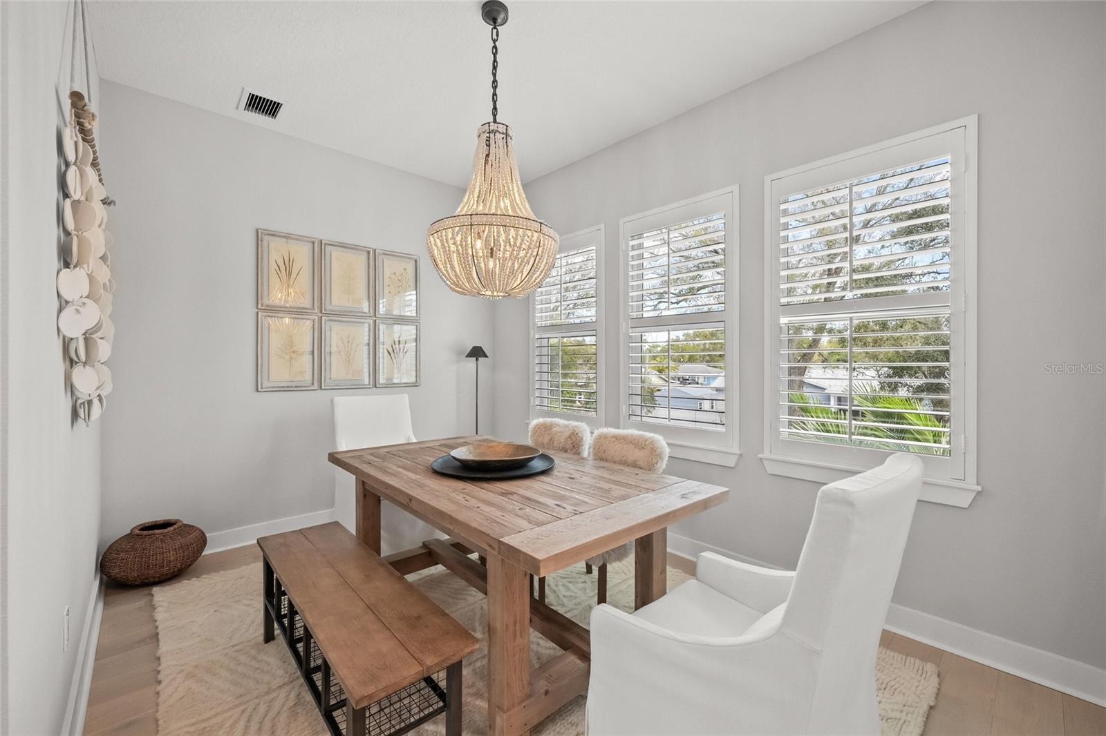 Image 24 of 98 For 459 Wingfield Drive