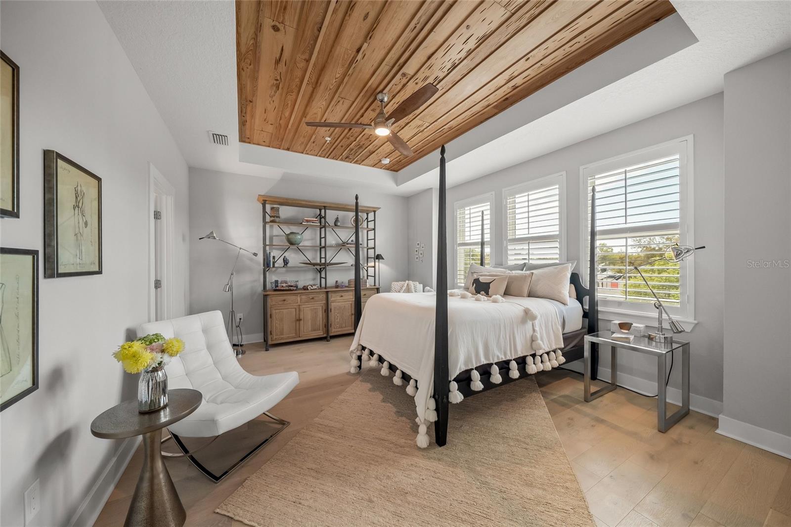 Image 26 of 98 For 459 Wingfield Drive