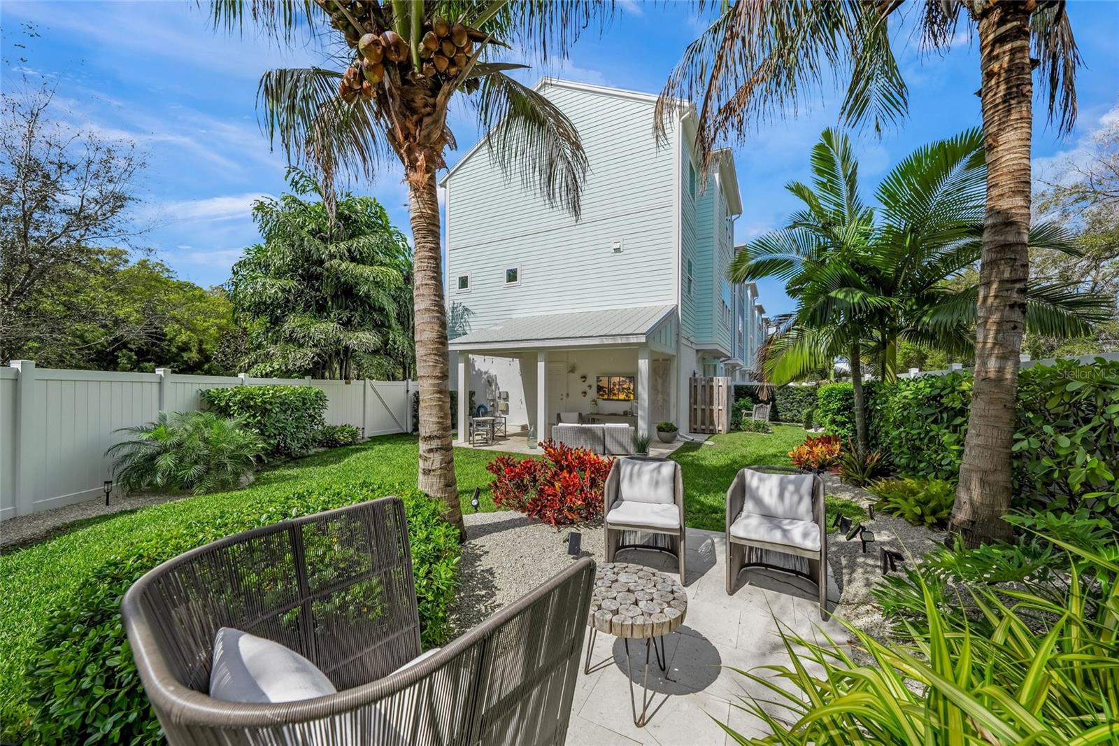 Image 9 of 98 For 459 Wingfield Drive