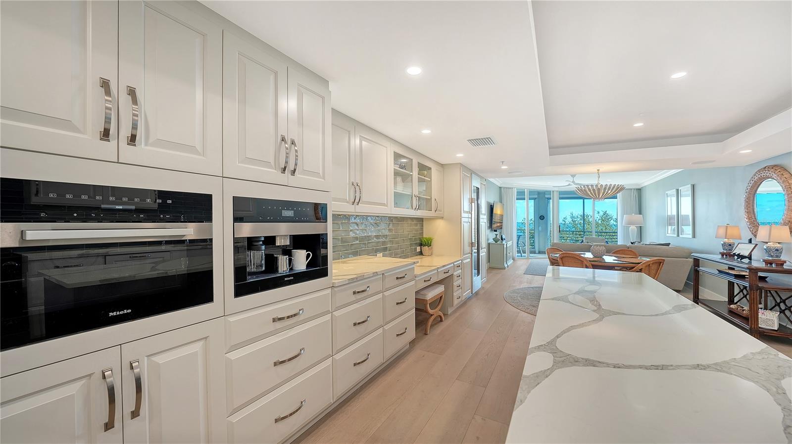 Image 15 of 55 For 2410 Harbourside Drive 142