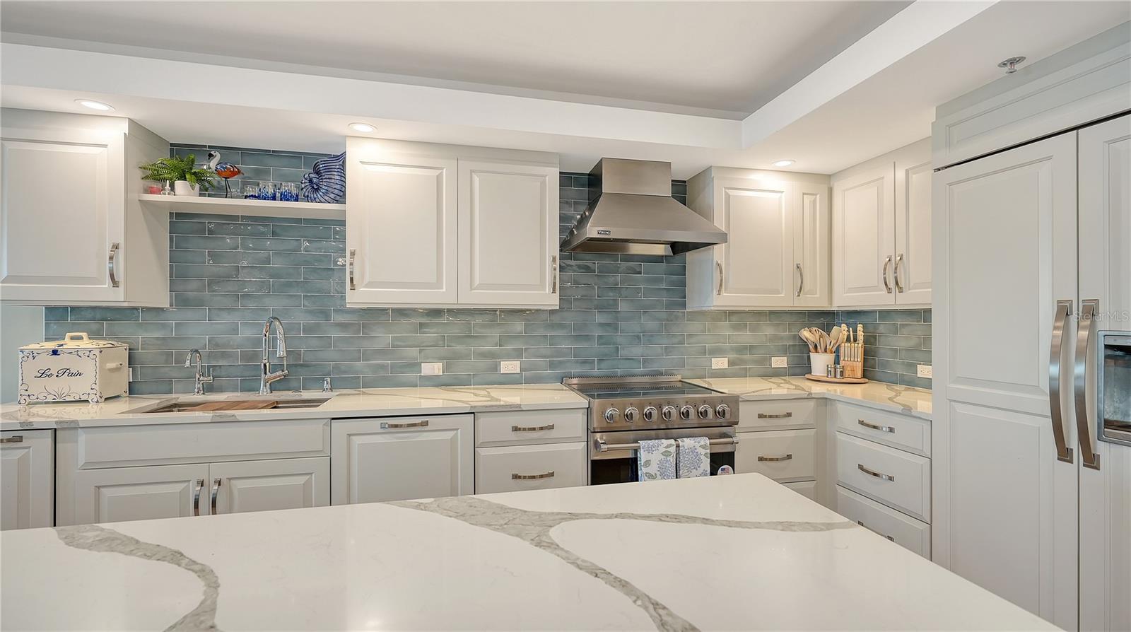 Image 19 of 55 For 2410 Harbourside Drive 142