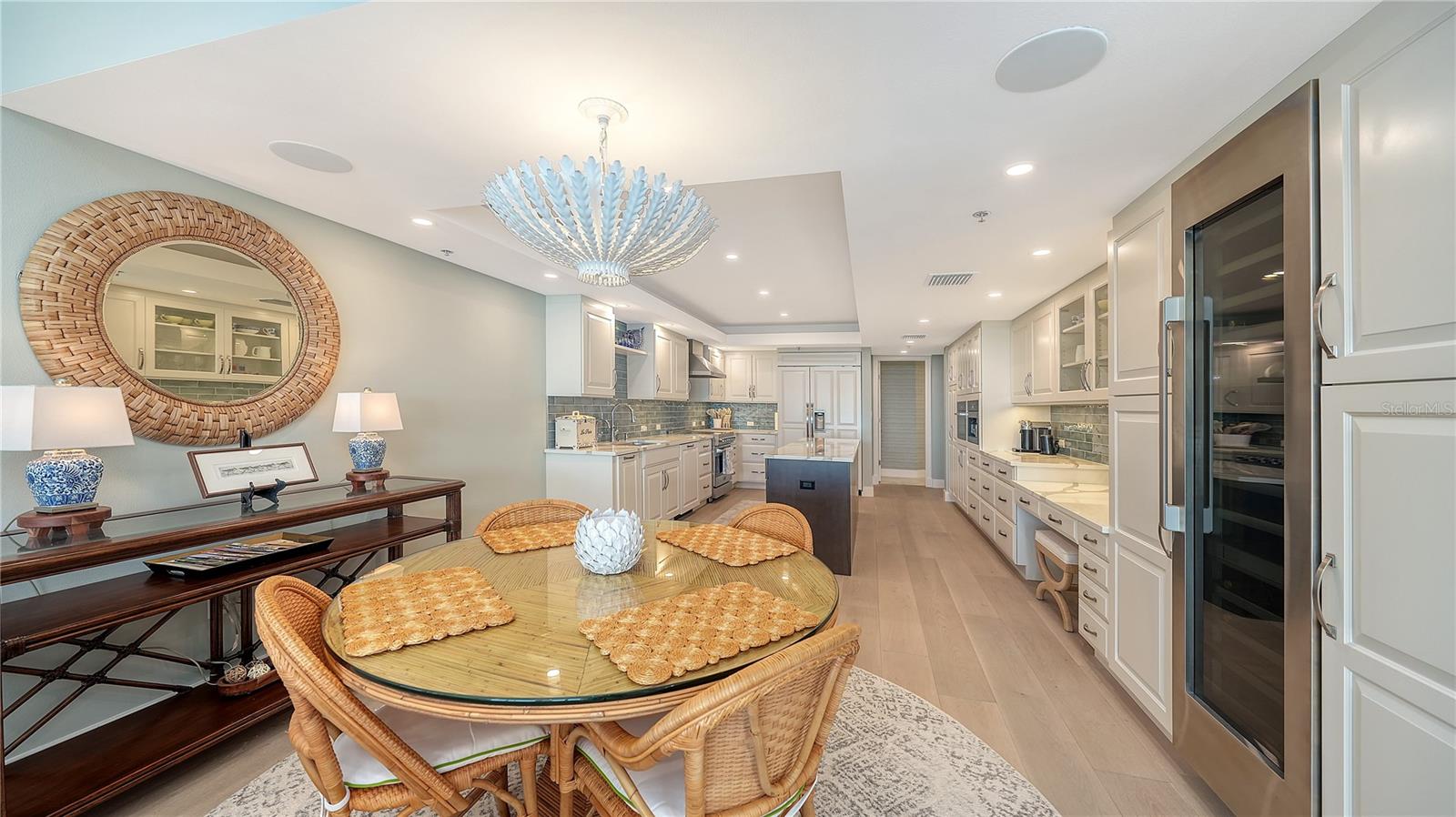 Image 21 of 55 For 2410 Harbourside Drive 142