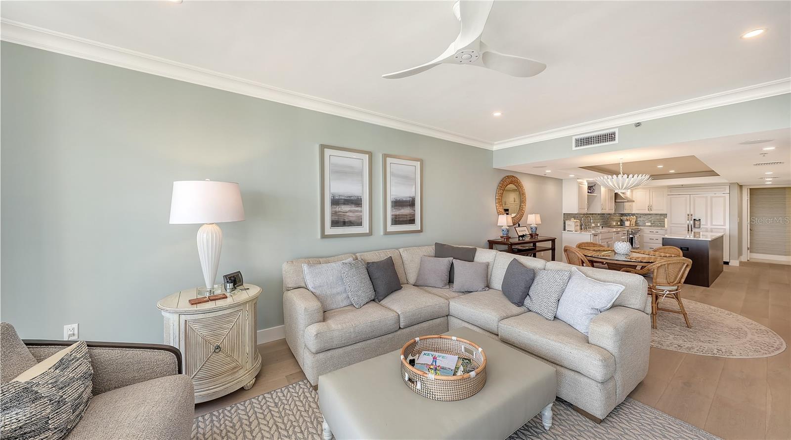 Image 22 of 55 For 2410 Harbourside Drive 142