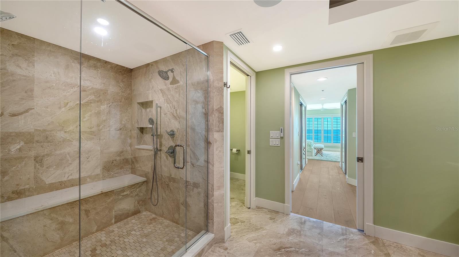 Image 30 of 55 For 2410 Harbourside Drive 142